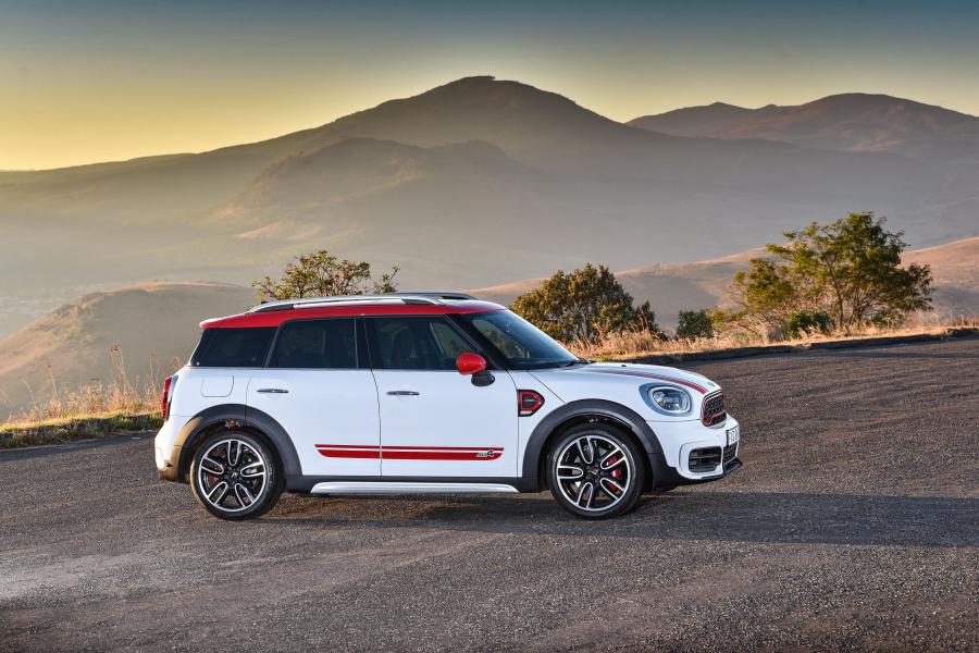  Mini John Cooper Works Countryman (F60) 2017 года  (ZA) (фото 21 из 40)